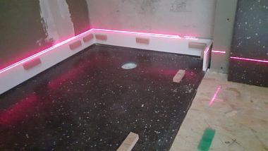 Einnievelieren der Duschwanne